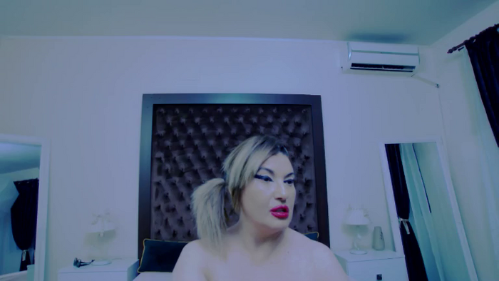 KiraLeila