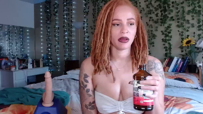 LittleRedBabyyy
