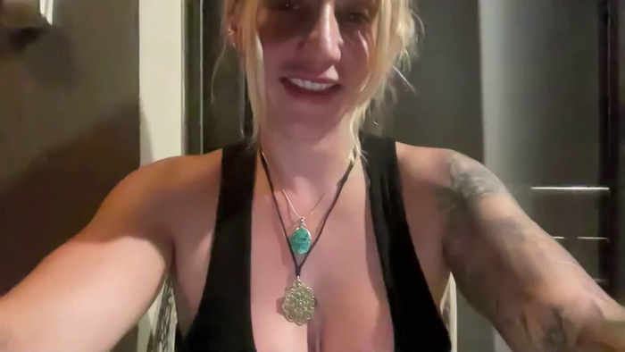 VivianUK