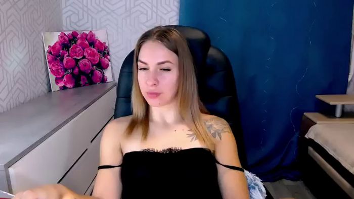 MeganNaughtyy
