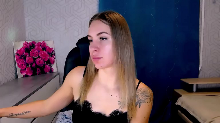 MeganNaughtyy