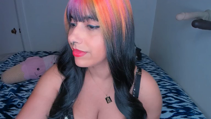 CurvyKisses