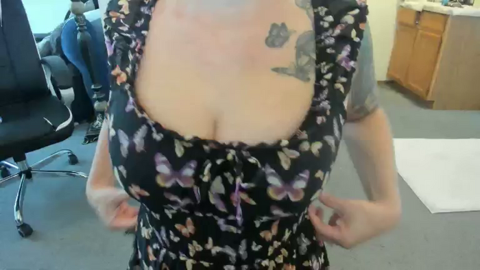Hottyhousewife18