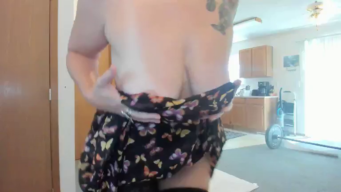 Hottyhousewife18