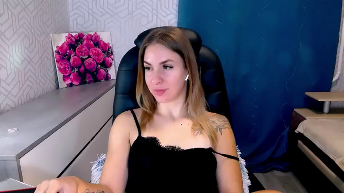 MeganNaughtyy
