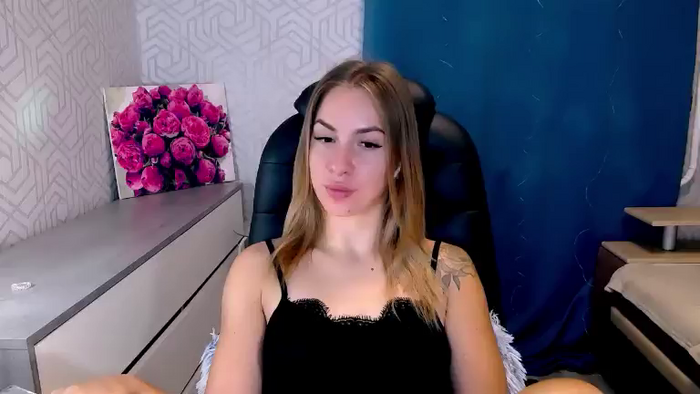 MeganNaughtyy