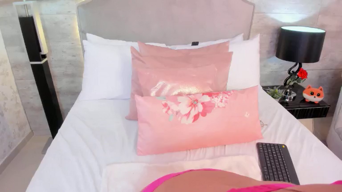 BellaTunder