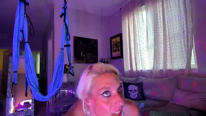 GlamazonXXX