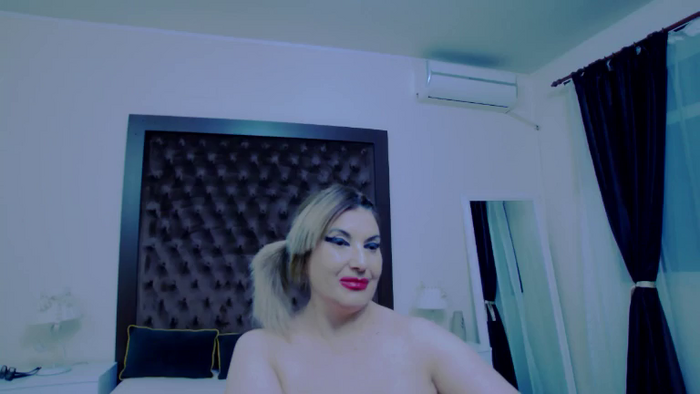 KiraLeila