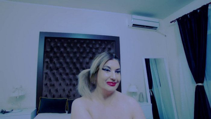 KiraLeila