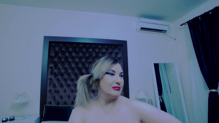 KiraLeila