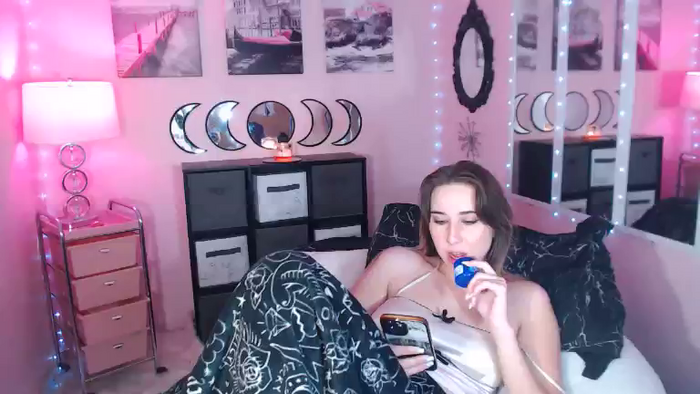 Lacey_Prescott
