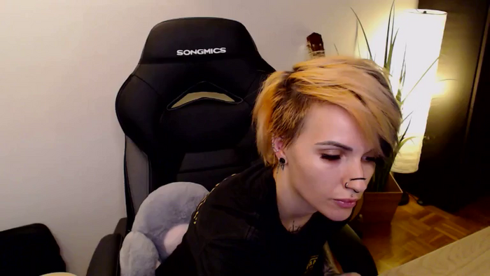 MaadHaatterX