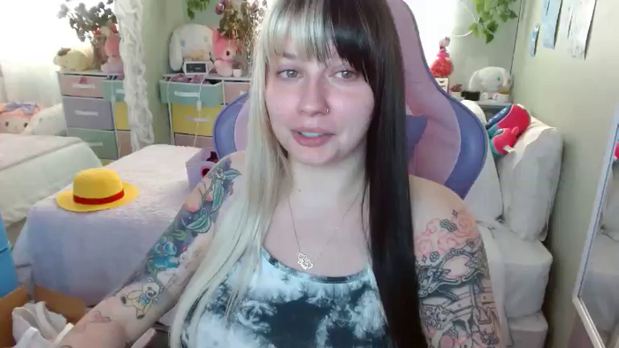 Angelina_Glass