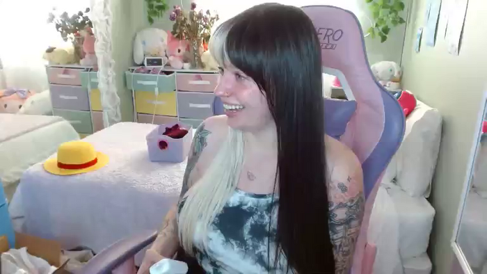 Angelina_Glass