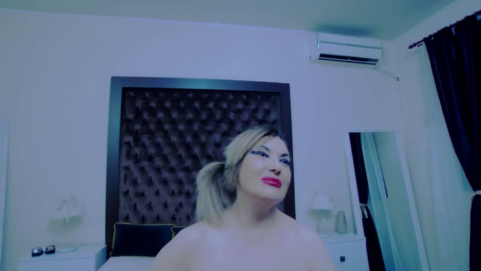 KiraLeila