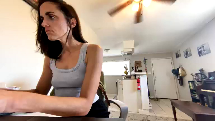 LonelyHornyGirl