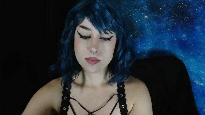 MissVikkiBlue