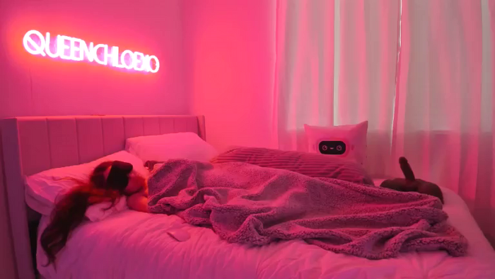 QueenChloeXO