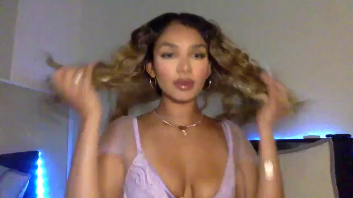 Cometaura77