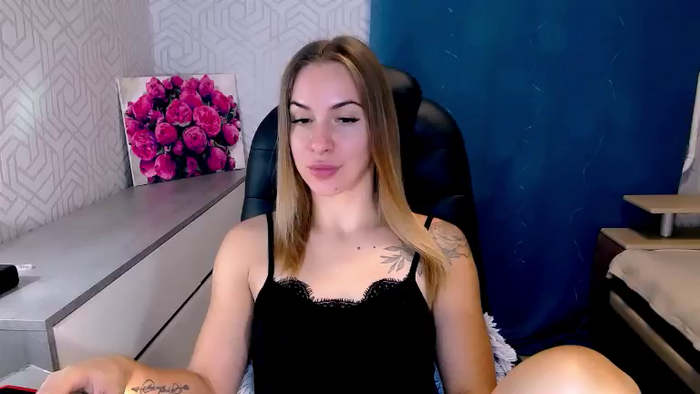 MeganNaughtyy