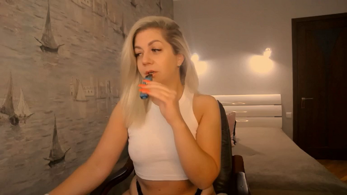 Nichole_Hill