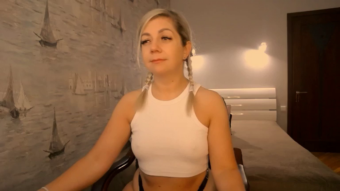 Nichole_Hill