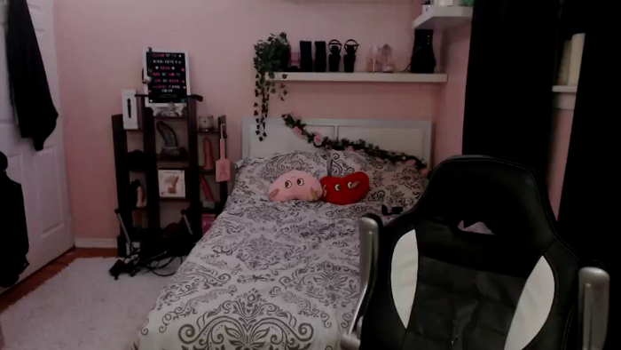NikkiSkye
