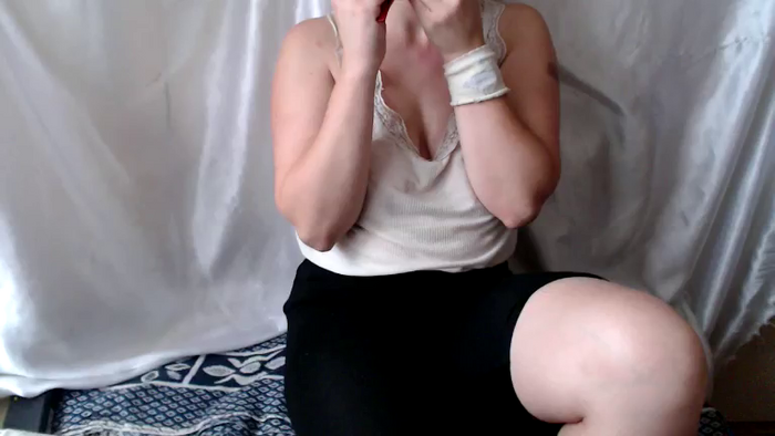 BettyGirlKiss