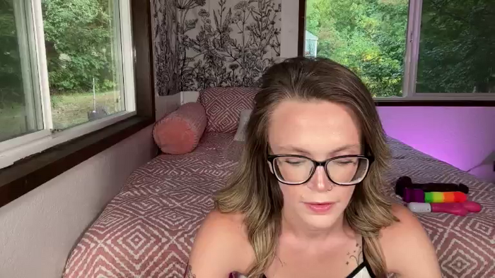 Halleheartly98