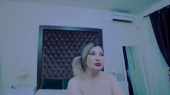 KiraLeila