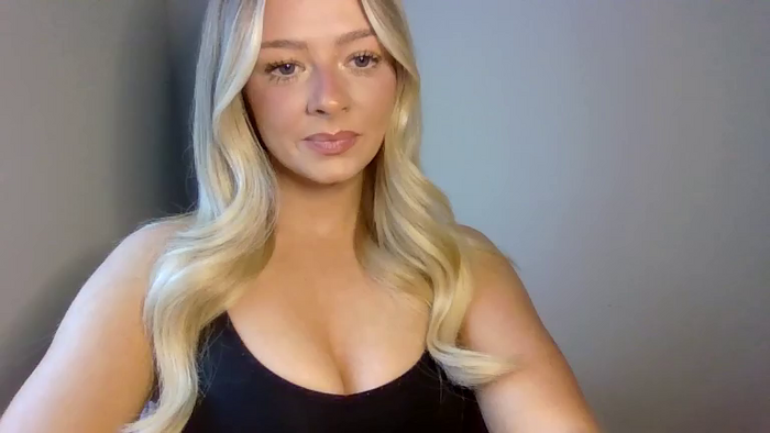 X_Zoey_UK