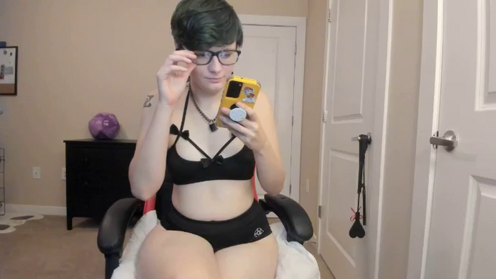 BarelyOlivia