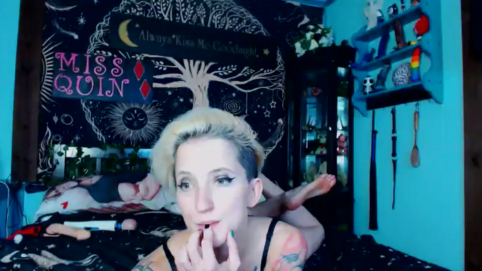 MissQuinCam