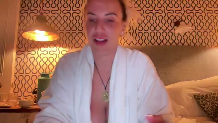 VivianUK