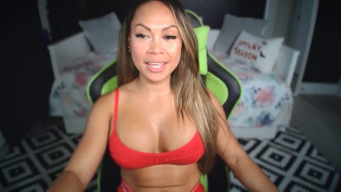 miaqueen143