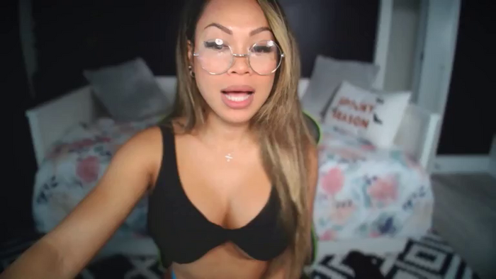 miaqueen143