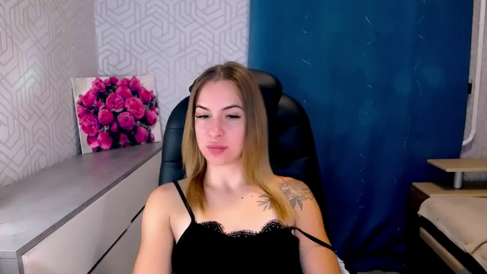 MeganNaughtyy
