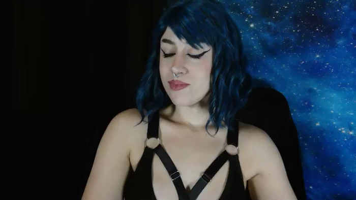 MissVikkiBlue