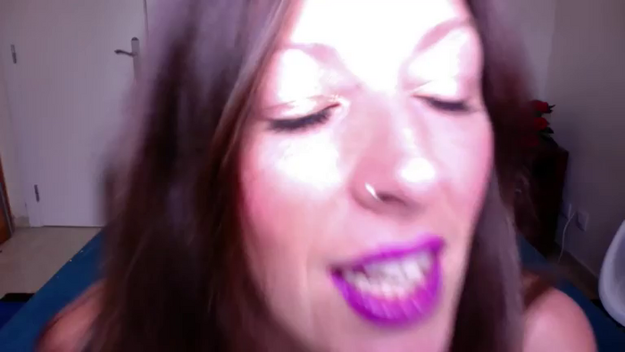 QueenieTrouble_UK