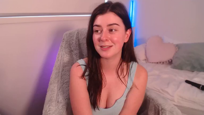 xAliciaLayne