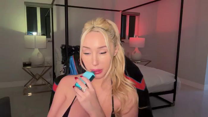 AmandaAndrewsxx