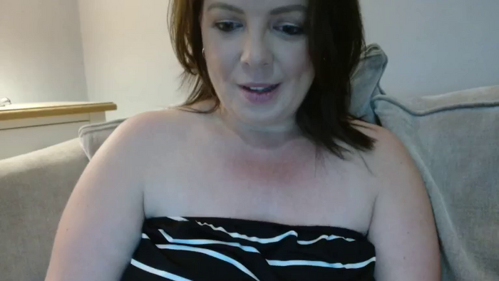 CurvyCourtneyUK
