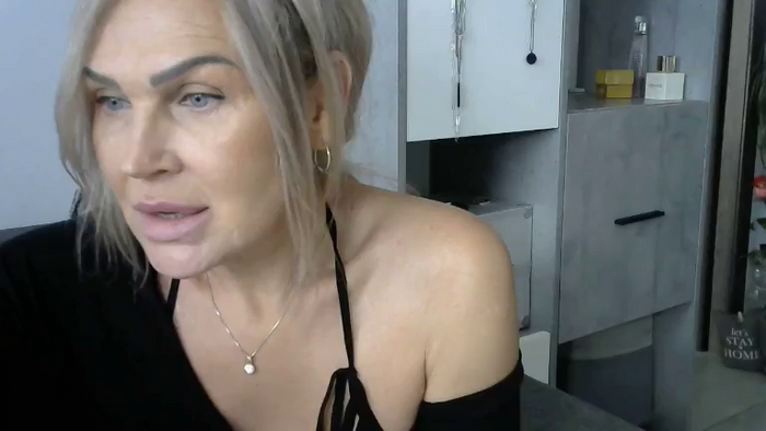 Evie_Paige