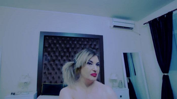 KiraLeila