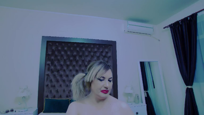 KiraLeila