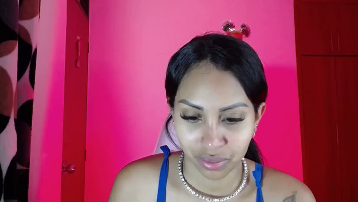 LATINA_BIG_CLITXXX