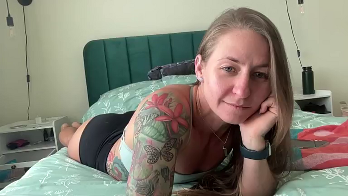 Beebeefitgirl