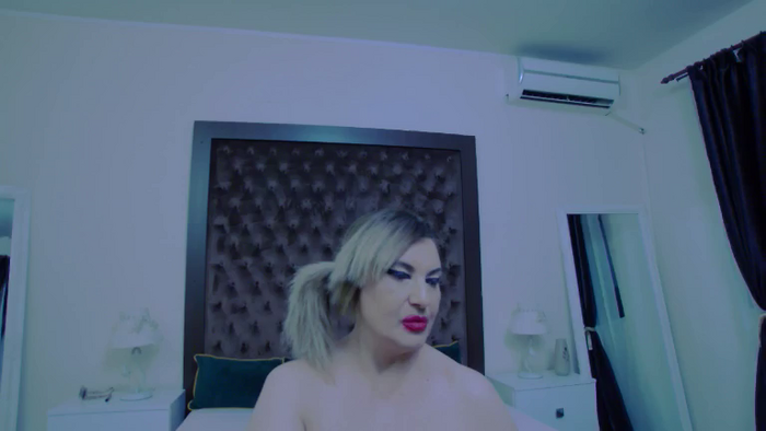 KiraLeila