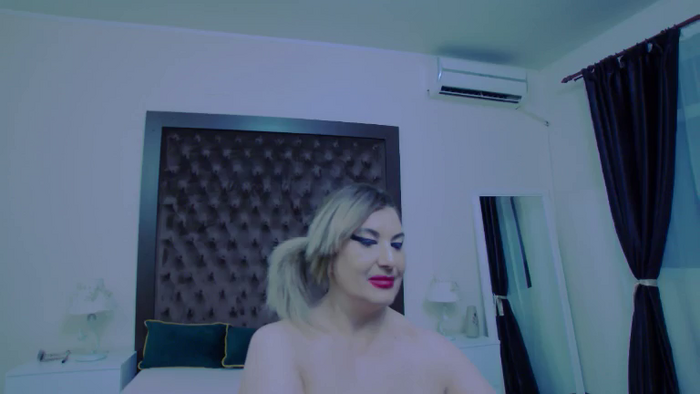 KiraLeila